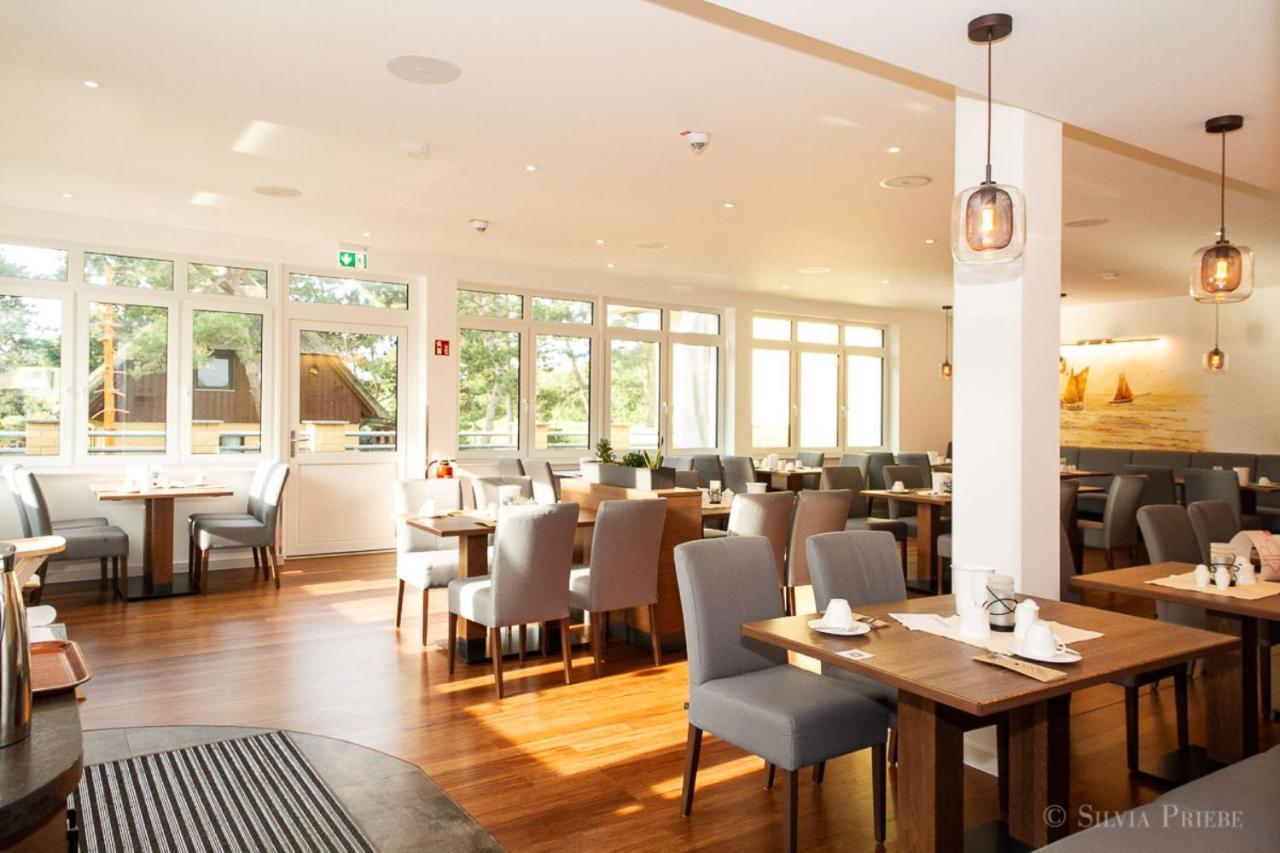 Ostseehotel Wustrow Wustrow  Bagian luar foto
