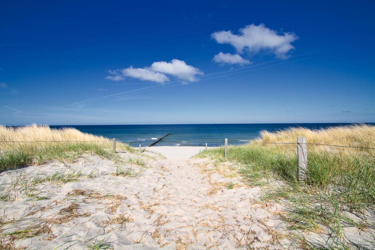 Ostseehotel Wustrow Wustrow  Bagian luar foto